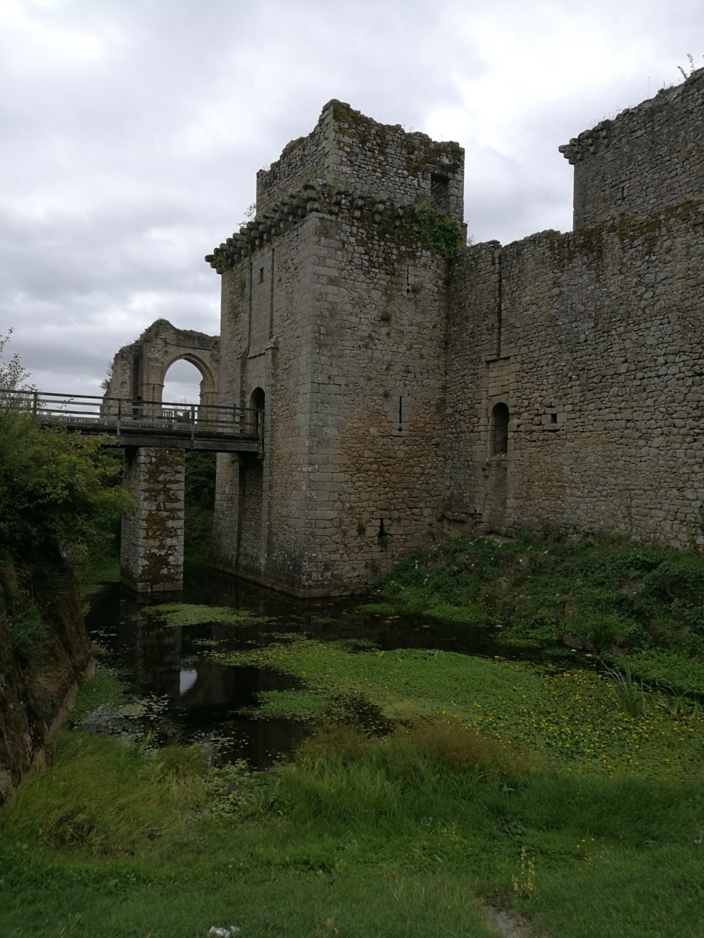 Tiffauges, le château de Gilles de Rais. Img_2031