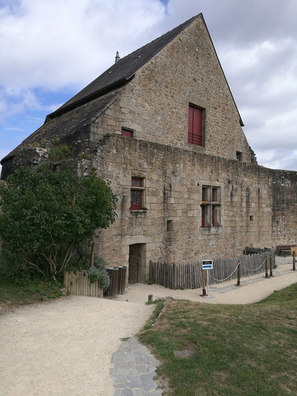 Tiffauges, le château de Gilles de Rais. Img_2033