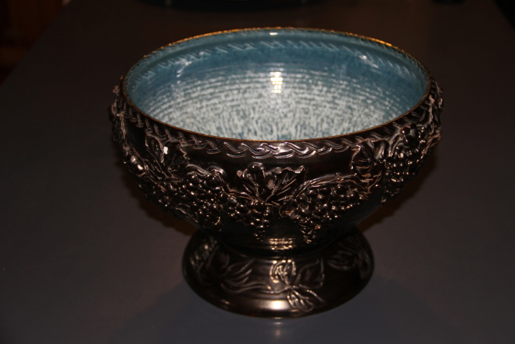 Very Large Bowl Beautiful Glaze  Roy Addison Whakatane Img_0910