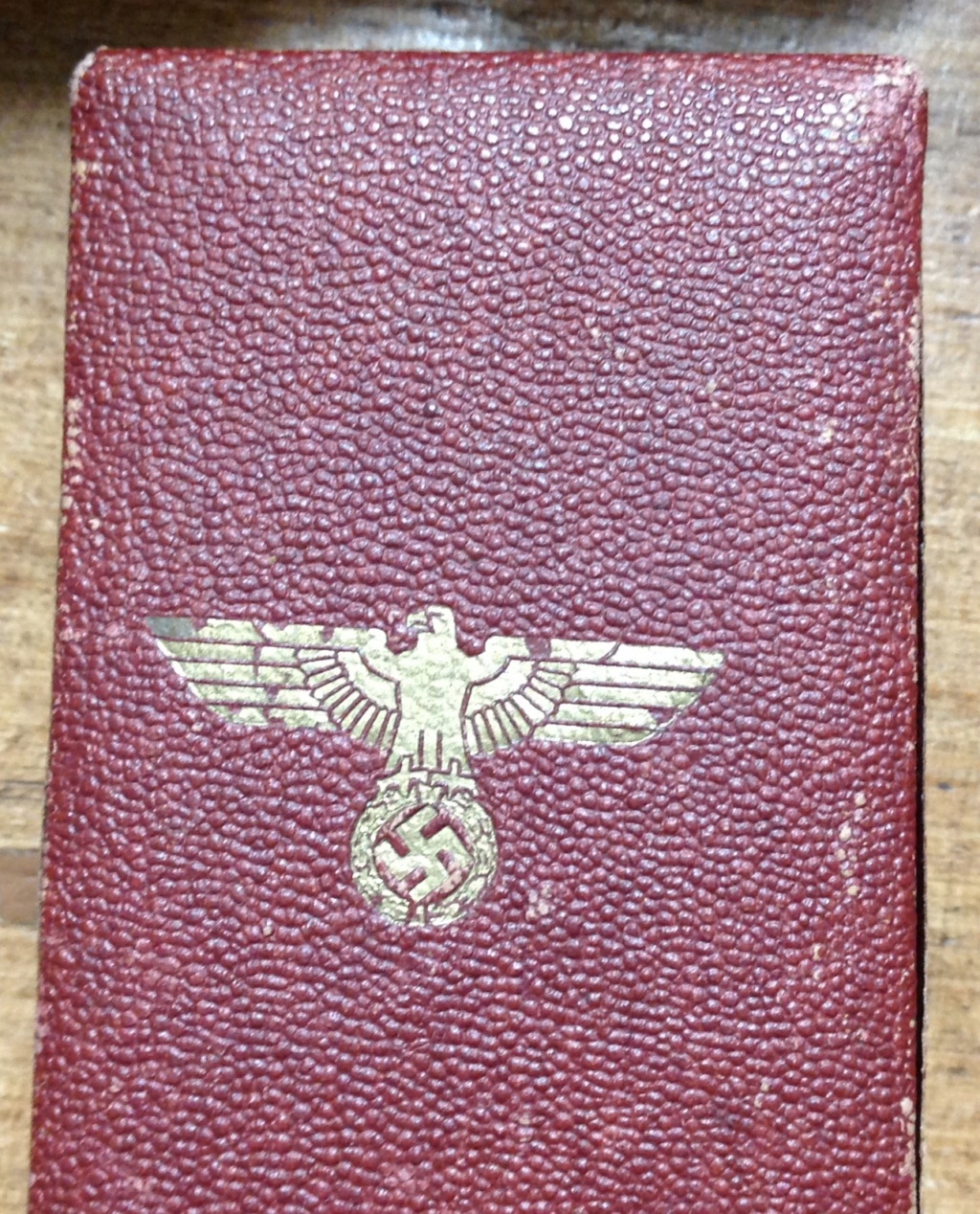 Médaille allemande et sa boîte  Img_6333
