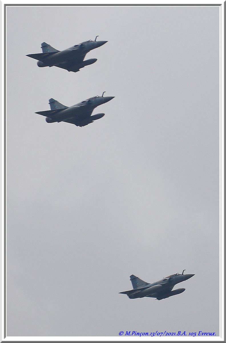 Les Aéronefs qui passent par la Base Aérienne "105" d'Evreux (27) Dsc12002