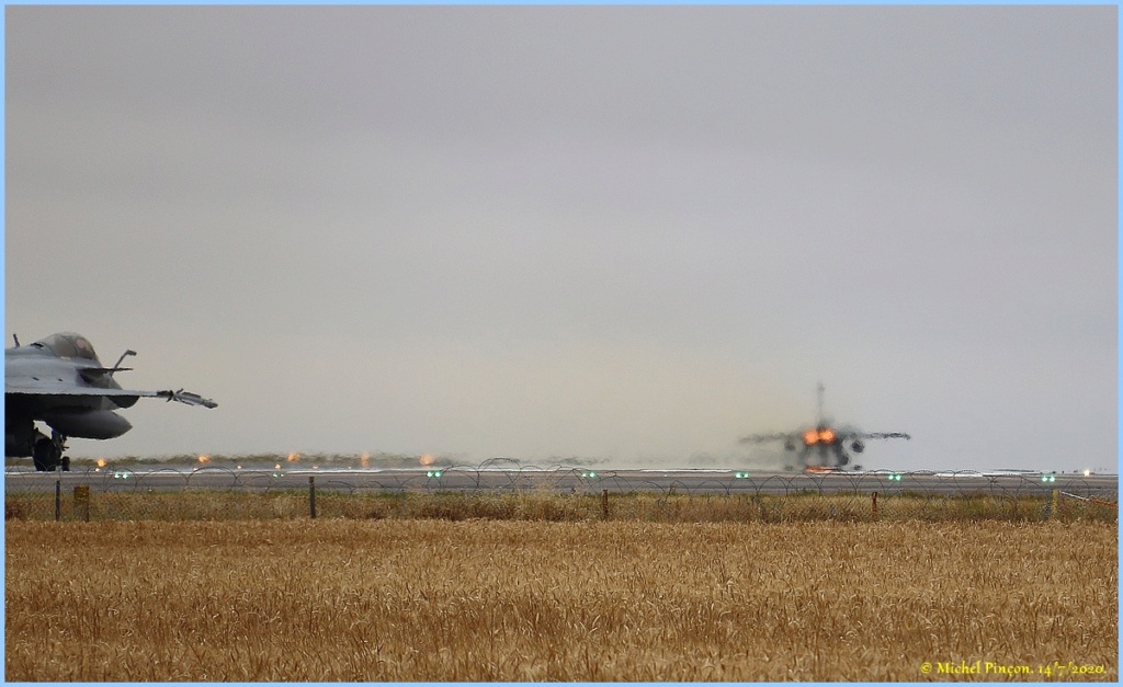 Les Aéronefs qui passent par la Base Aérienne "105" d'Evreux (27) - Page 2 Dsc12547