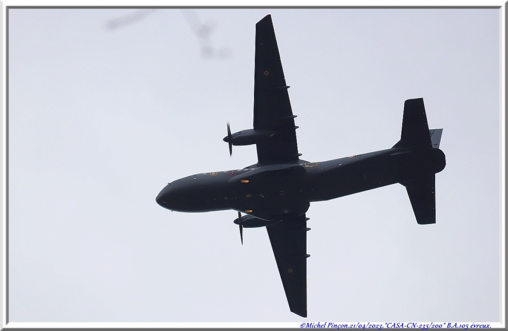 Les Aéronefs qui passent par la Base Aérienne "105" d'Evreux (27) - Page 3 Dsc17528