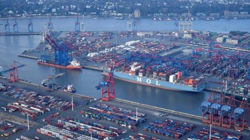 La Chine convoite le port de Hambourg 0935