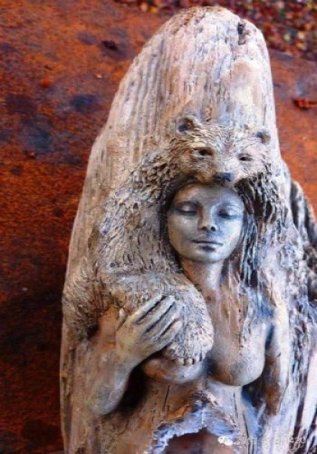 Scuptures sur arbres * X_06355