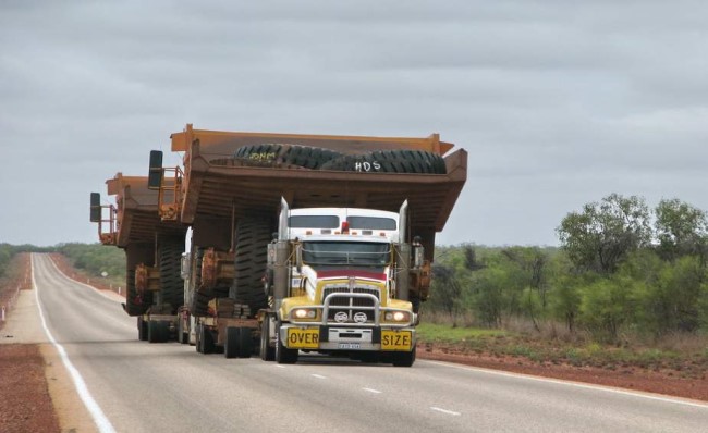 Trains routiers - Australie * X_10239