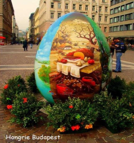 Oeufs de Pâques dans les rues du Monde * X_17240