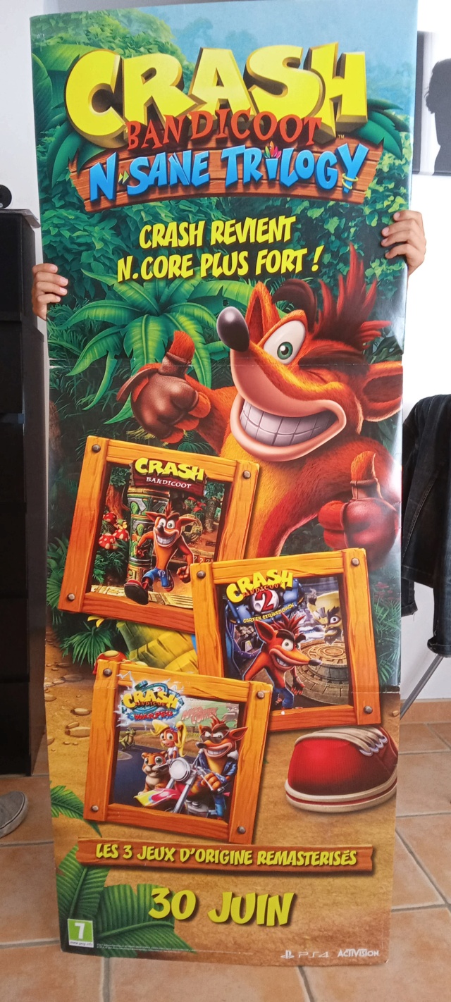 Vos PLV et autres objets publicitaires de jeux vidéo Img20566