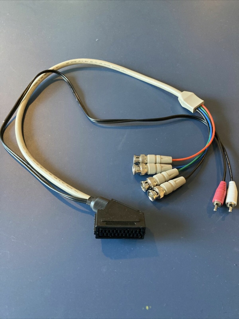 (trouvé) cable bnc pour moniteur SONY PVM S-l16018