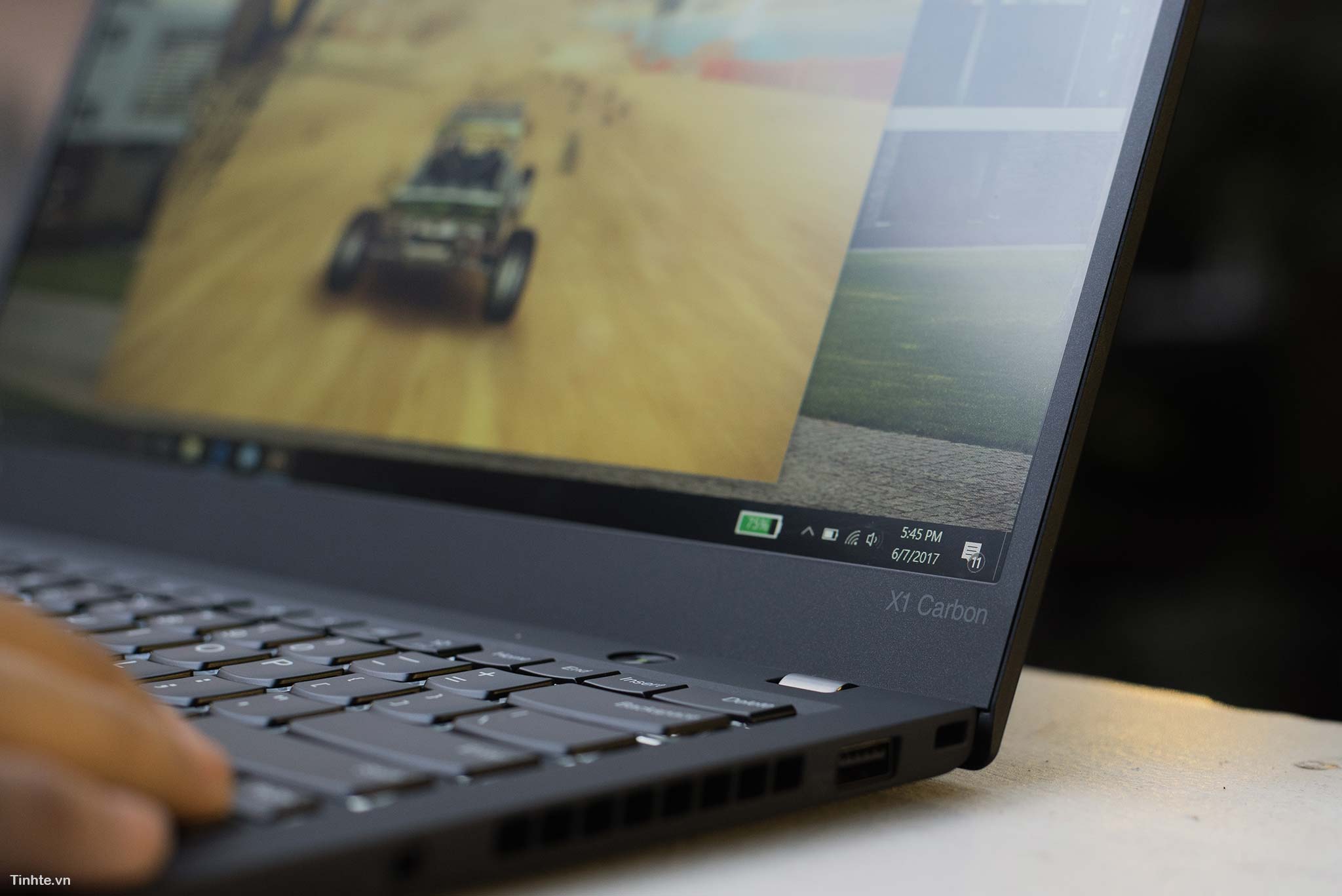ThinkPad X1 cacbon - laptop cao cấp cho doanh nhân 40653211