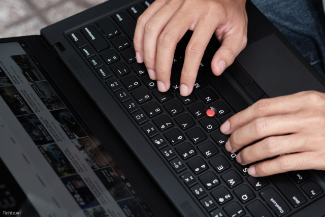 ThinkPad X1 cacbon - laptop cao cấp cho doanh nhân 51296914