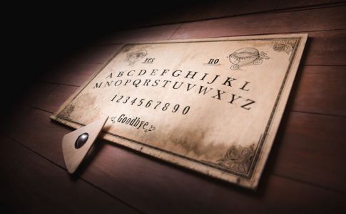 Ouija: origen de un juego maldito Ouija-10