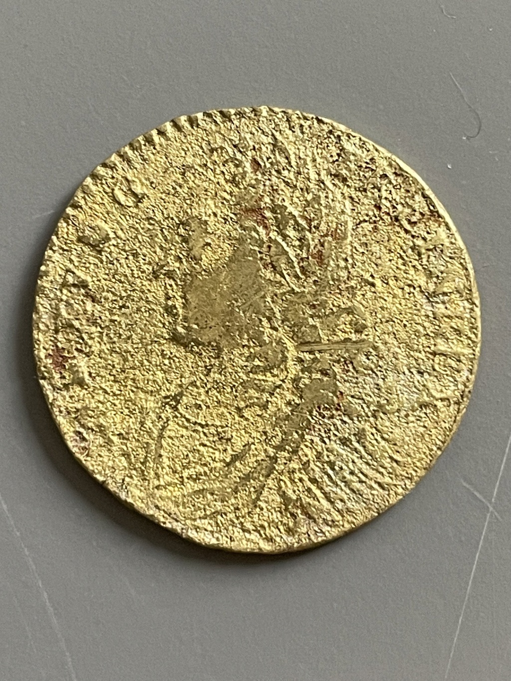 Monnaie / jeton royal(e) en or?  Img_7331