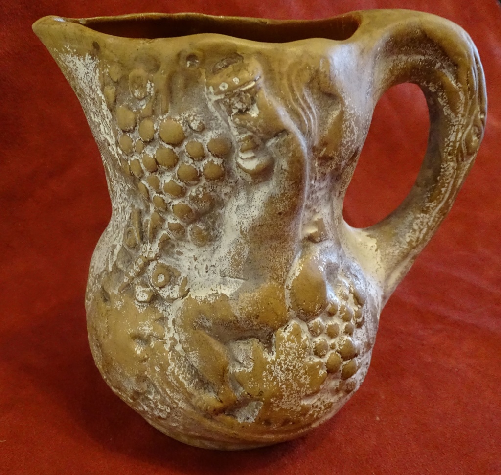Can anyone please tell me anything about this jug 003e10
