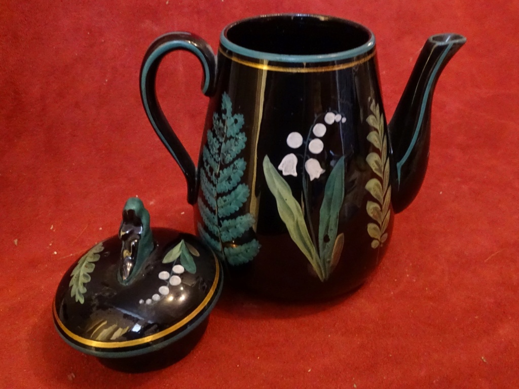 Hand painted Tea/Coffee pot for I/D 0738e10
