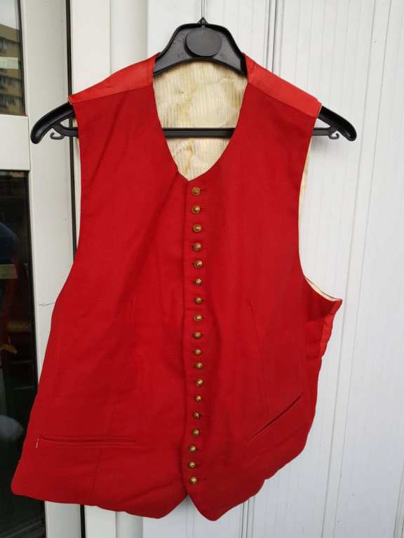 Gilet d'arme rouge traditionnel  20210153