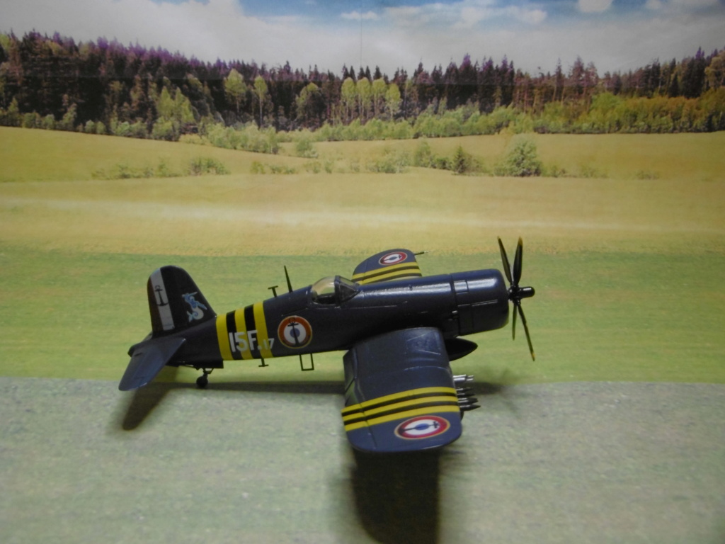 [ITALERI] Chance Vought F4U-7 Corsair 8610