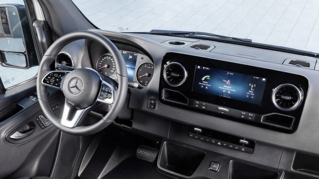 Nova Mercedes-Benz Sprinter será lançada no final do ano 2019-m34