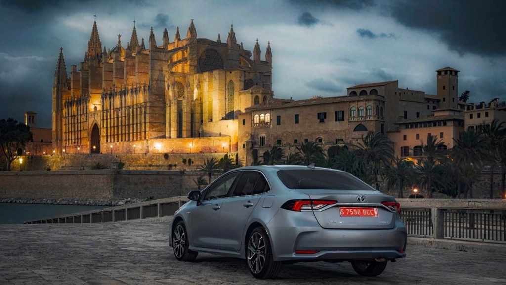 Toyota revela dados do novo Corolla Híbrido Flex nacional 2019-t12