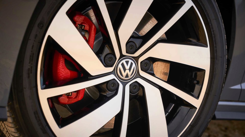 Volkswagen Jetta GLi 2.0 turbo chega à Argentina por R$ 128 mil 2019-v41
