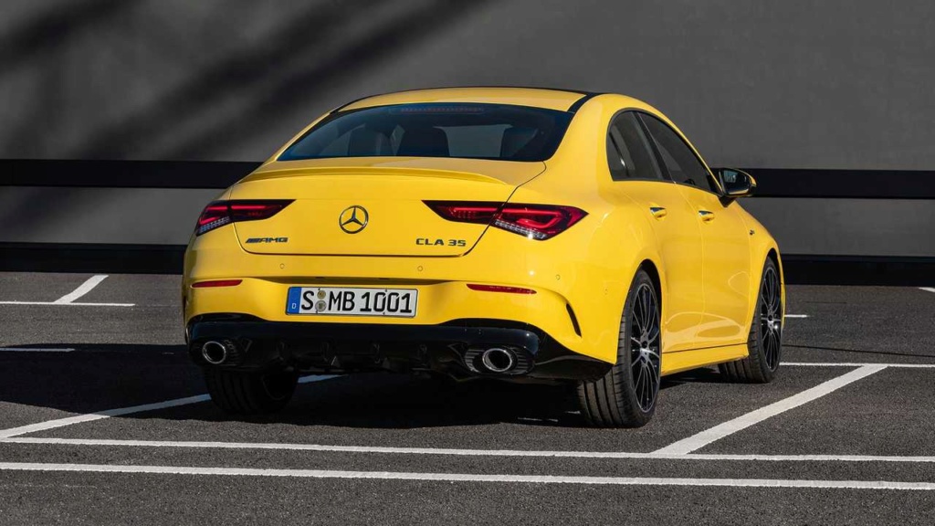 Novo Mercedes-AMG CLA 35 com 306 cv e design invocado 2020-m22
