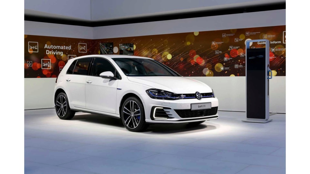 VW enfim confirma Golf GTE no Brasil este ano New-vo10