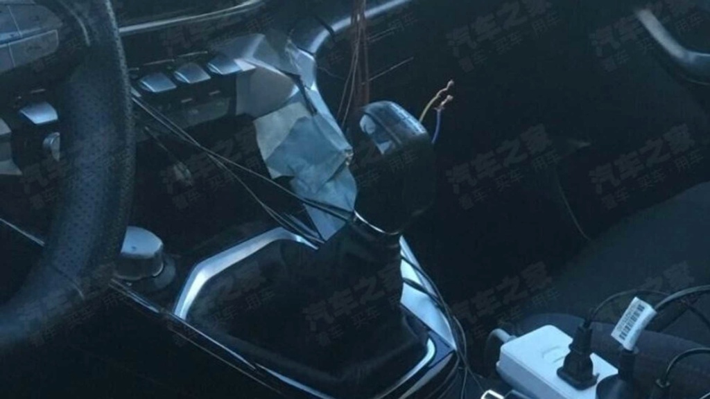 Picape média da Peugeot tem interior adiantado por modelo chinês Peugeo48