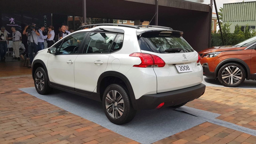 Novo Peugeot 2008 2020 estreia novo design por R$ 69.990 Peugeo60