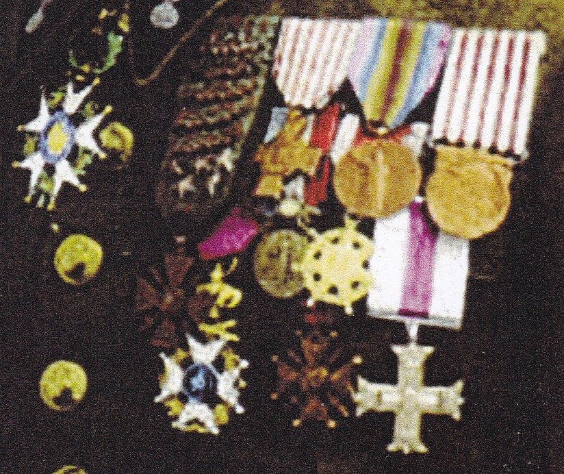 Identification de médailles Dzocor11