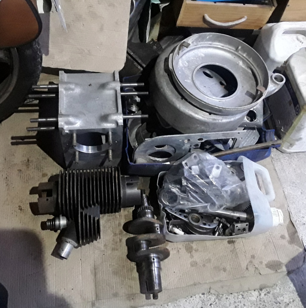 Je m'attaque à un moteur MAG GK4-35R à pistons opposés 20240929