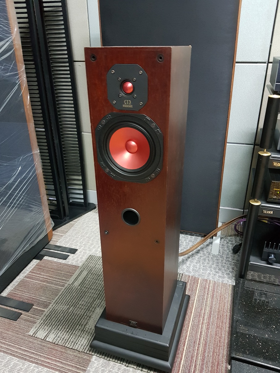 Monitor Audio ruby 8 floorstand speaker (Used) 20191243