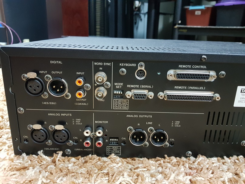 Tascam MD-801R MK-II Professional Studio MiniDisc MD Recorder Player(Used) 20201263