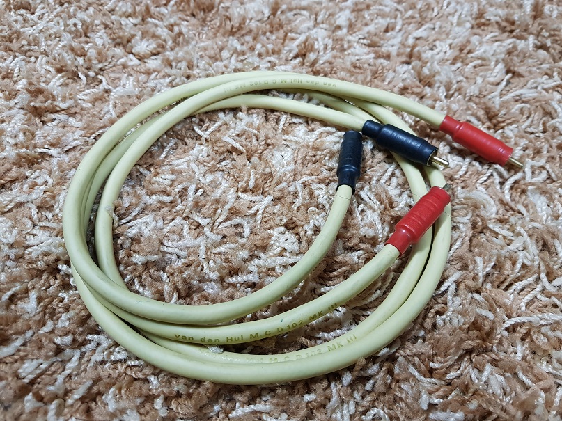 Van Den Hul M.c.d 102 Mk lll interconnect cable (Sold) 20210342