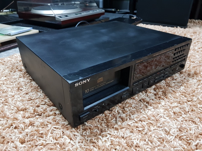 Sony CDP-C910 10-disc CD player changer (Sold) 20220237