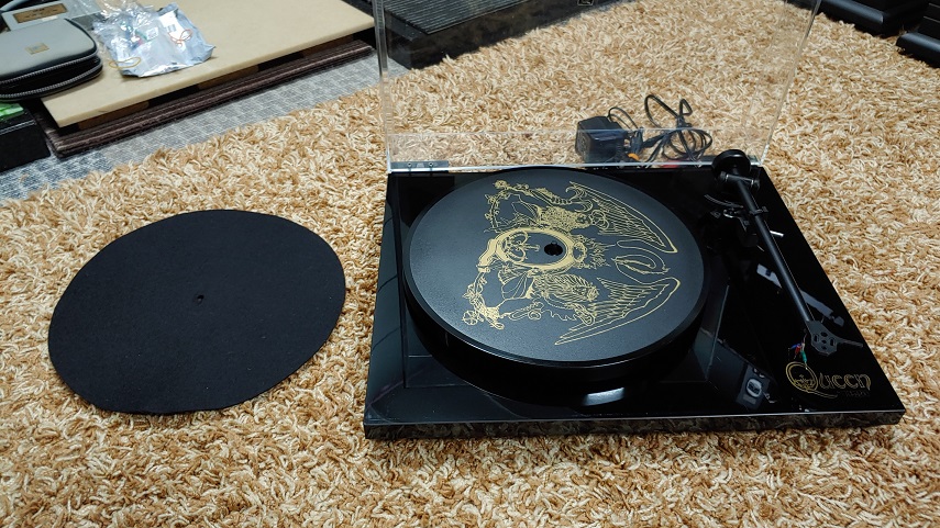 Rega QUEEN Limited Edition turntable (Sold) 20220321