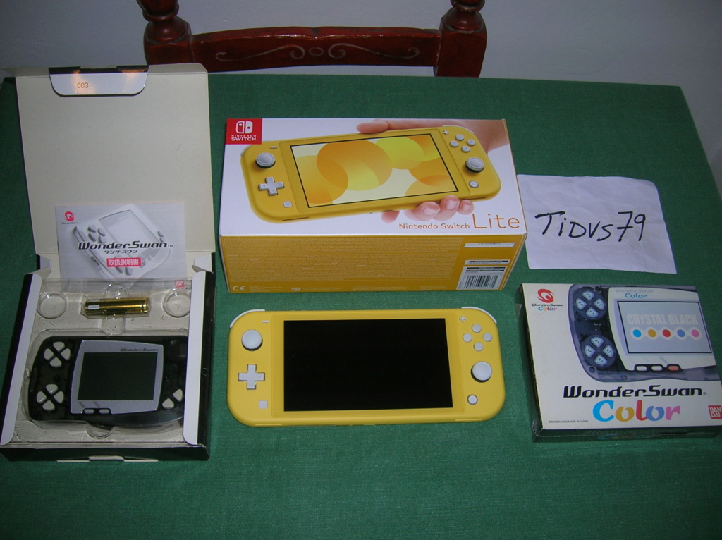 Retro console Jap: Neo Geo Pocket et Wonderswan Dscn5220