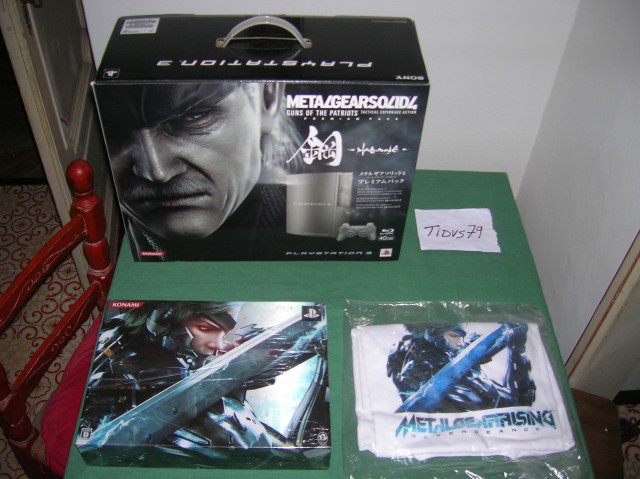  Collection à thème : METAL GEAR ARSENAL Metal-11