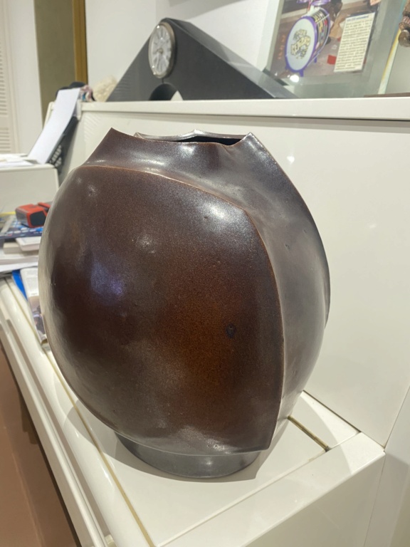 Vase contemporian en grès  symbole en creux CDC de Claude et Cécile Delhaye - Belgique 04c9b610