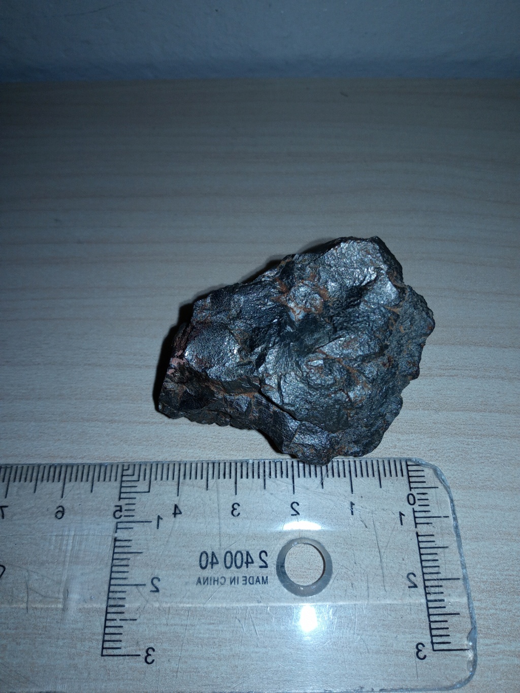 ¿Posible meteorito de metal? Ayuda 16136011