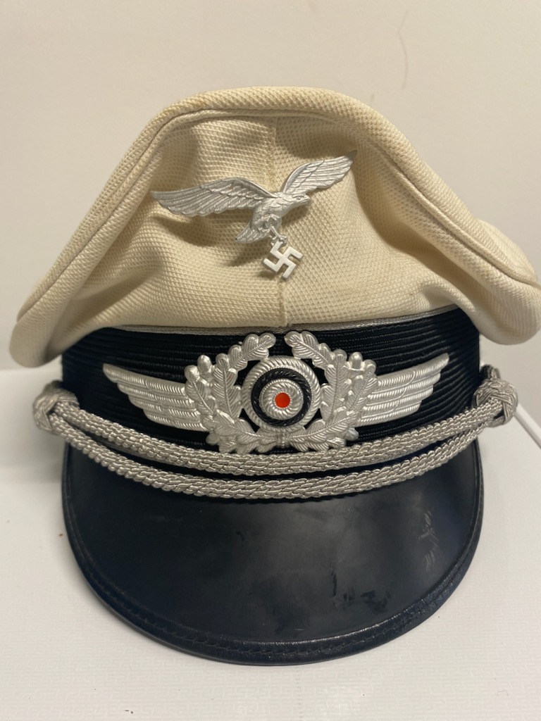 Autre casquette officier lutwaffe 68917210