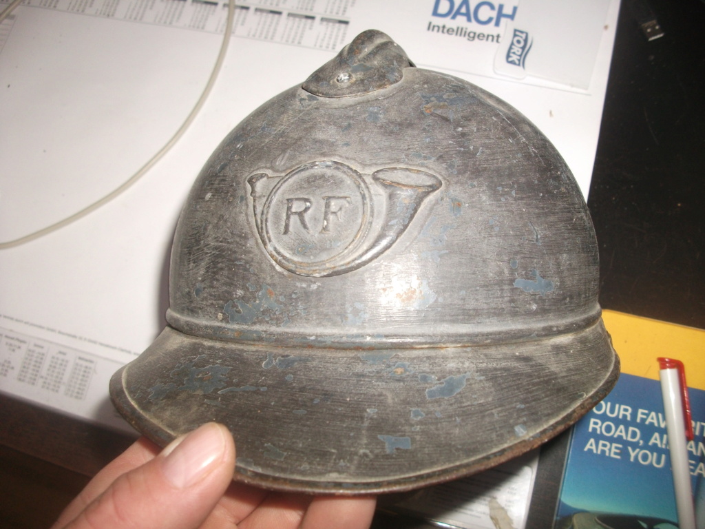 casques allemands casque U.S casque francais Dscf1915