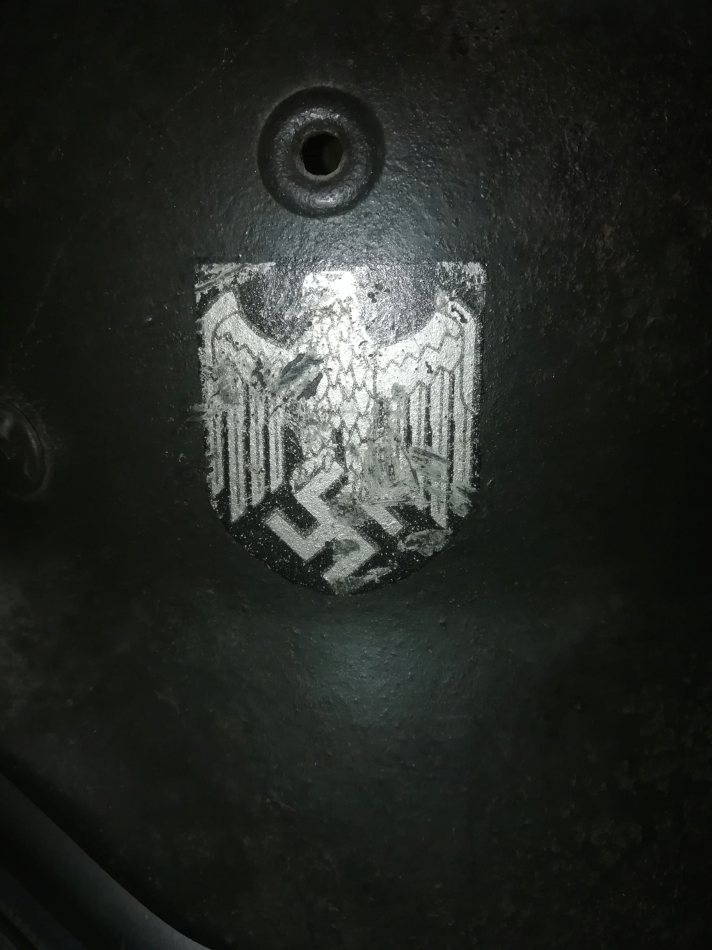 Casque allemand modèle 40 insigne heer Img_2755