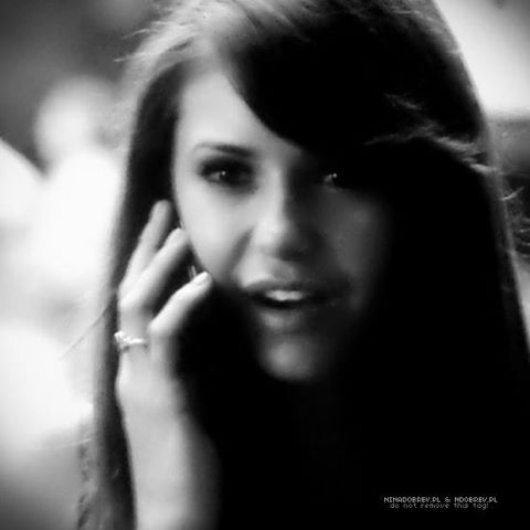 Behind The Scene - TVD 11467010