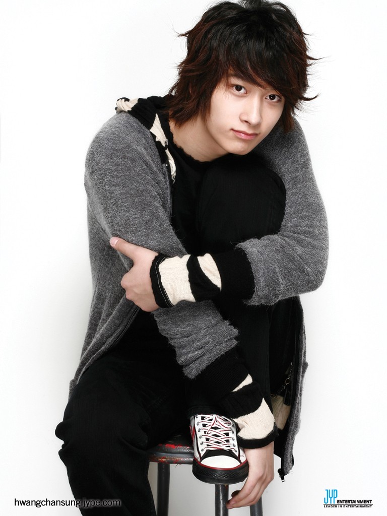 [PICS] Photo du site officiel de Chan Sung 20073310