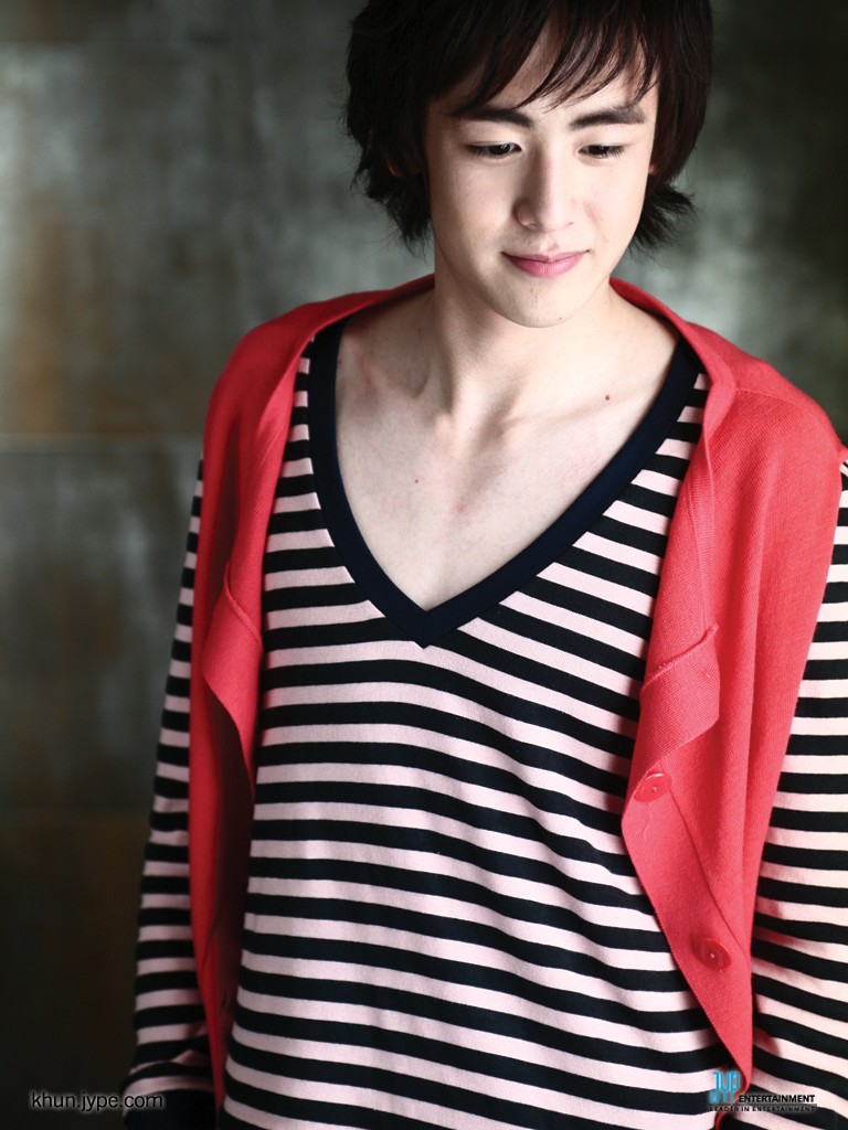 [PICS] Photo du site officiel de Nich Khun 20073316