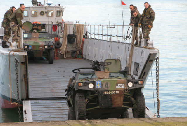 Zeebrugge naval base : news - Page 13 D_zeeb10