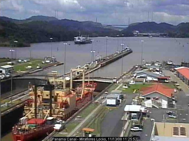 Photos en live des ports dans le monde (webcam) - Page 3 Panama27