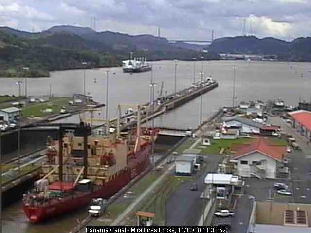 Photos en live des ports dans le monde (webcam) - Page 3 Panama28