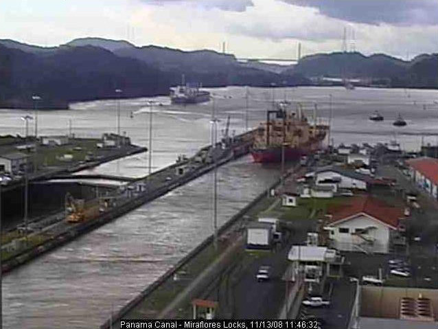 Photos en live des ports dans le monde (webcam) - Page 3 Panama32