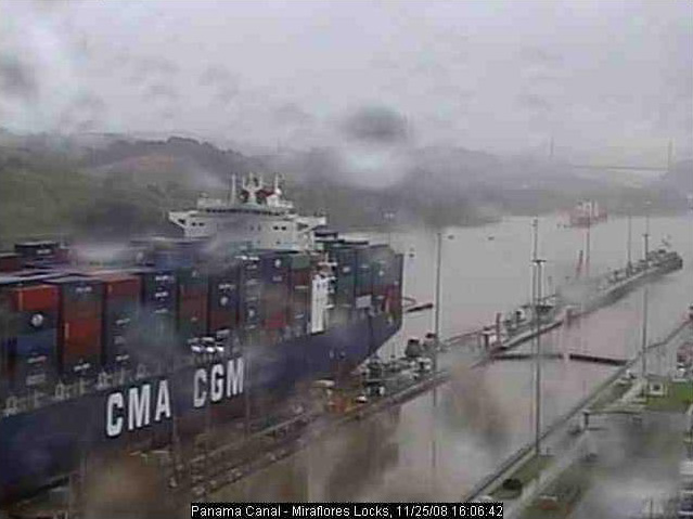 Photos en live des ports dans le monde (webcam) - Page 4 Panama35